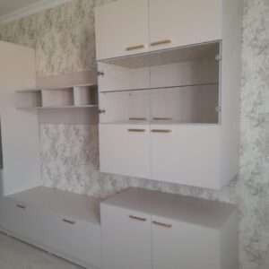 Белая современная стенка в гостиную на заказ в Алматы