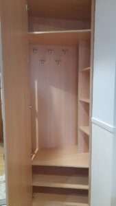 Прихожая вешалка