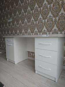 Стол письменный