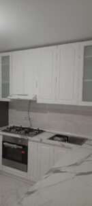 Кухня с вытяжкой